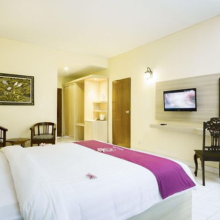 Puri Saron Senggigi Hotel Exteriör bild