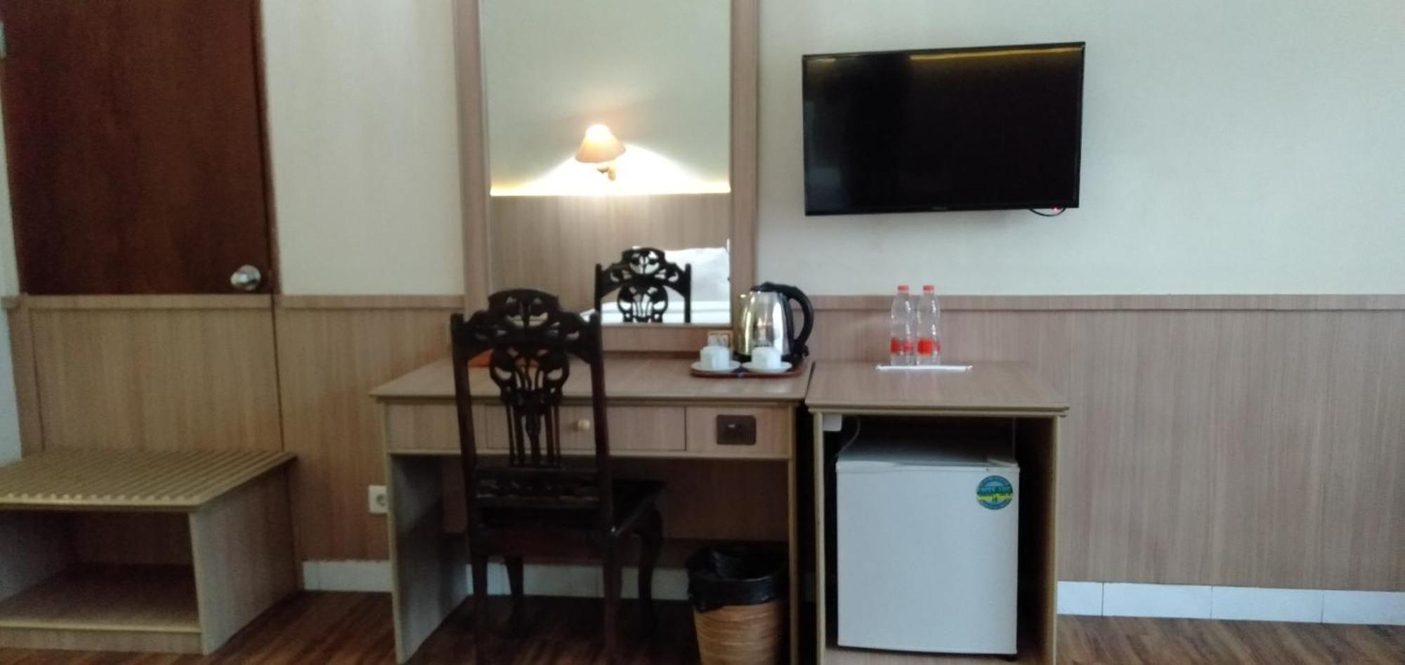 Puri Saron Senggigi Hotel Exteriör bild